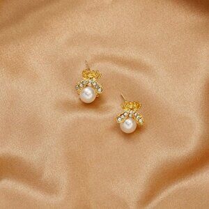 🐝Honey Bee Earrings Cute Bee earrings with Bee Pearl Stud Earrings
